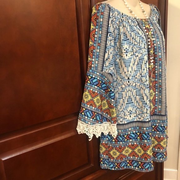 Pink owl graphic design dress with lace‎ accents - Picture 4 of 9